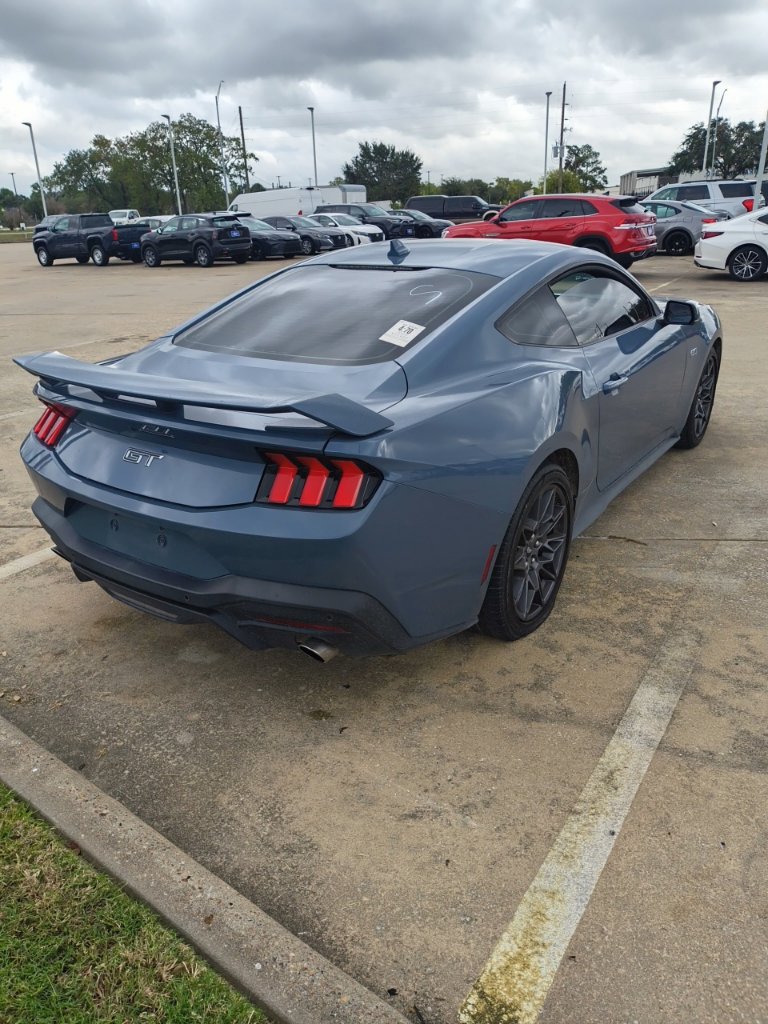 Used 2024 Ford Mustang GT Premium w/ GT Performance Package RWD image 3