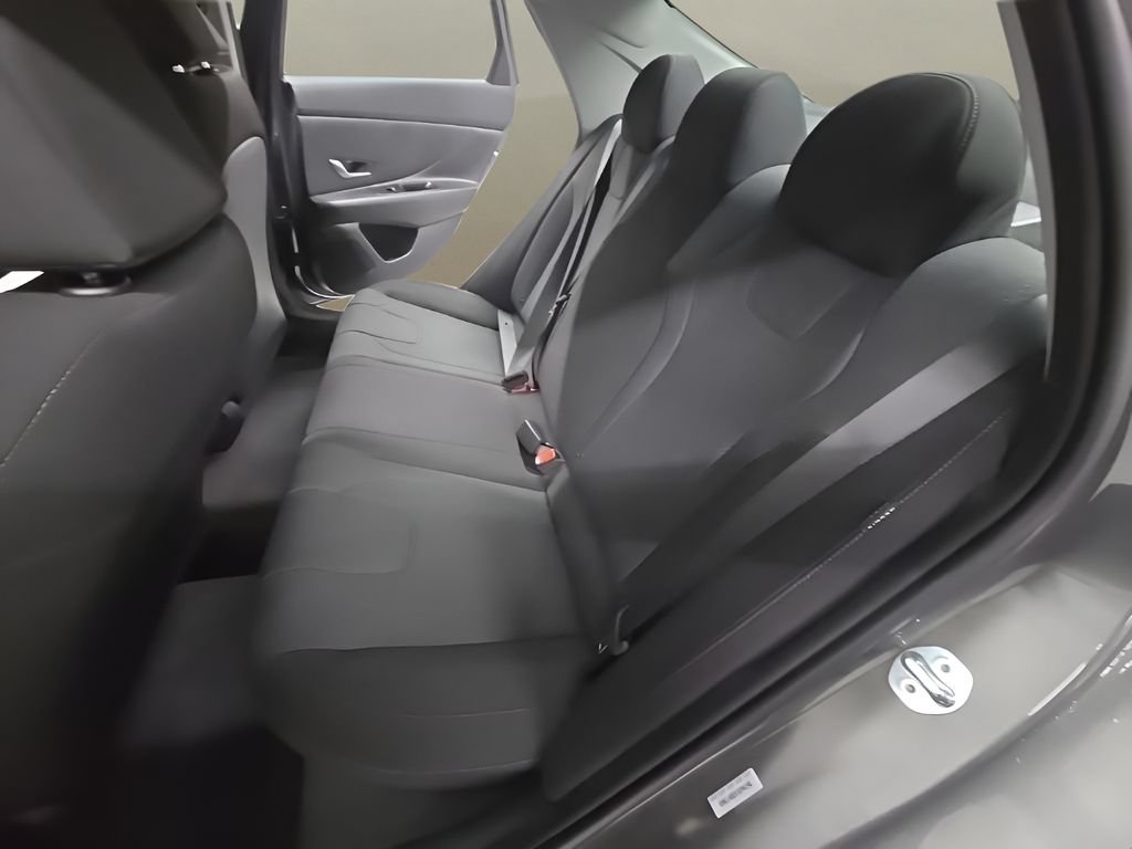 New 2026 Hyundai Elantra SE FWD image 33