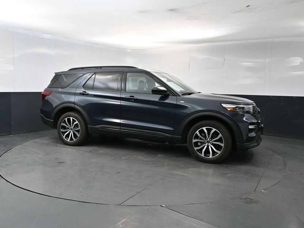 Used 2023 Ford Explorer ST-Line AWD/4WD image 7