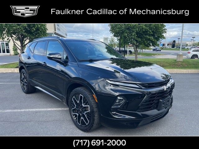Used 2023 Chevrolet Blazer RS w/ Enhanced Convenience Package AWD/4WD image 2