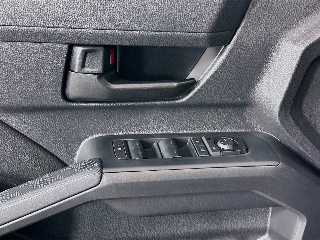 Certified 2025 Toyota Tacoma SR5 image 18