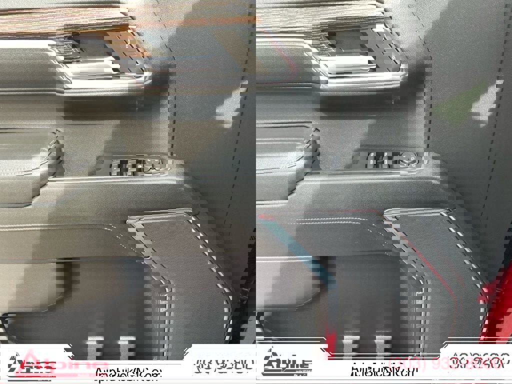 Used 2024 GMC Sierra 1500 Elevation image 19