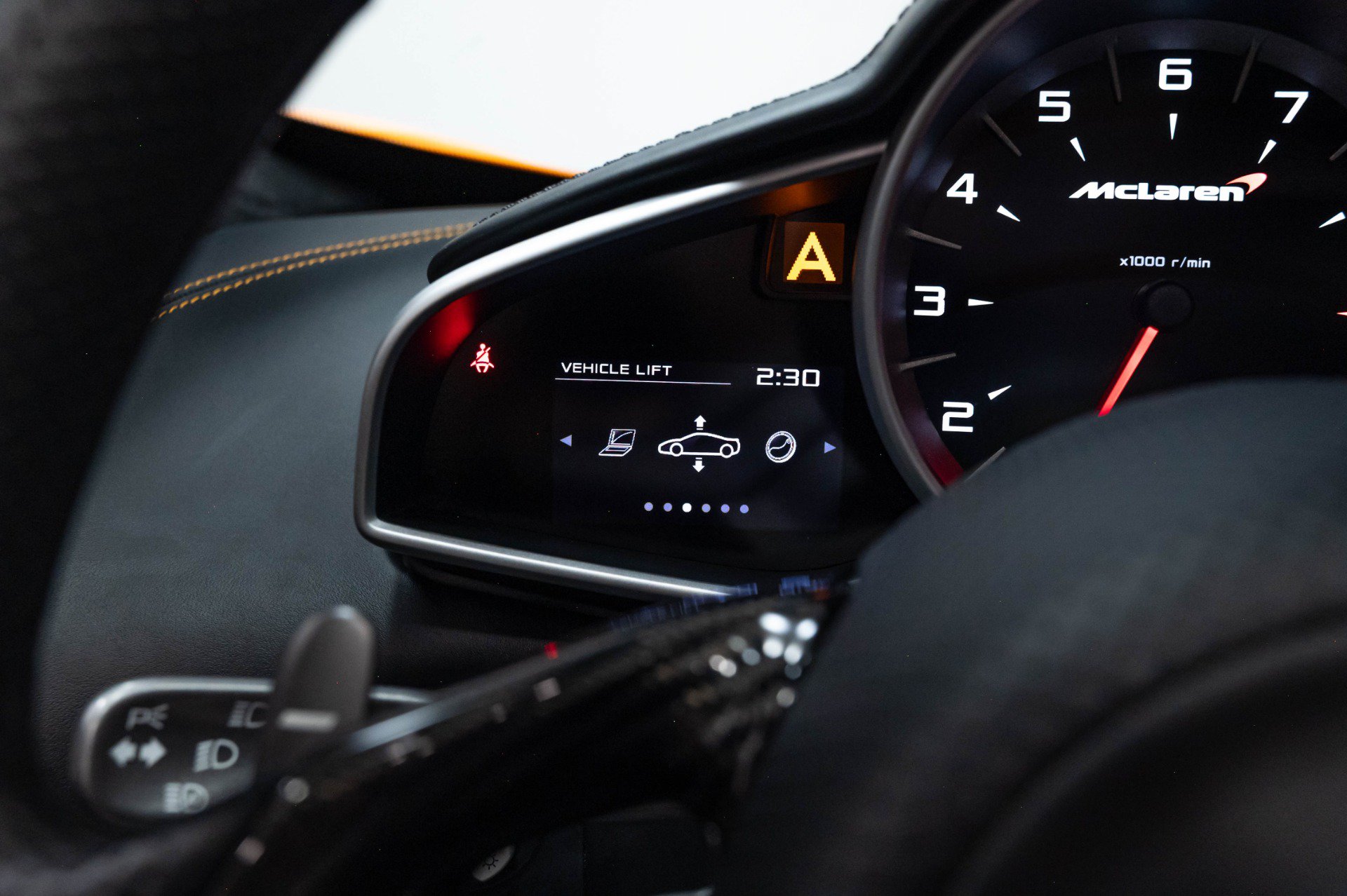 Used 2015 McLaren 650S Spider RWD image 41