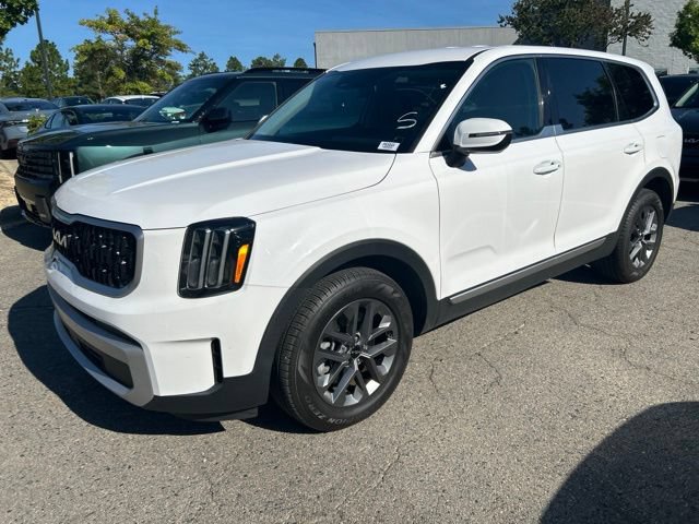 Used 2024 Kia Telluride LX FWD image 6