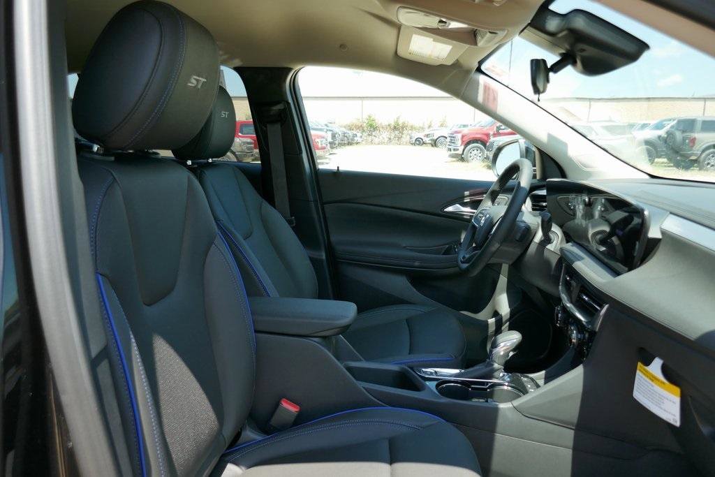 New 2026 Buick Encore GX Sport Touring w/ Comfort Package image 9