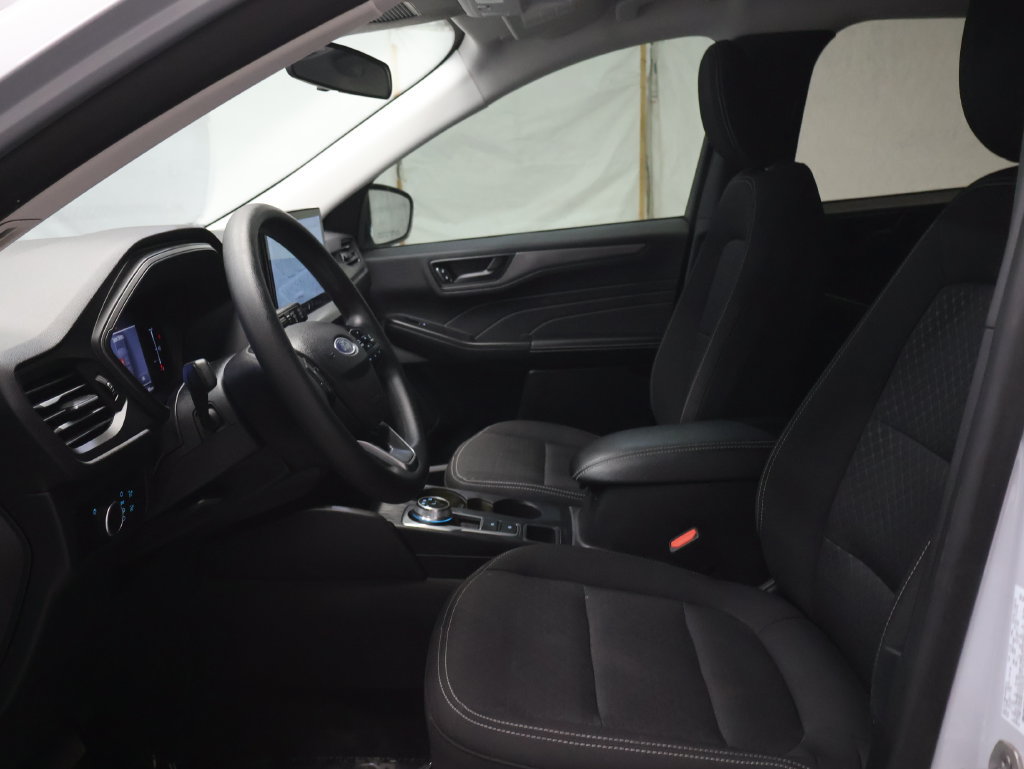 Used 2026 Ford Escape Active w/ Tech Pack #1 FWD image 16