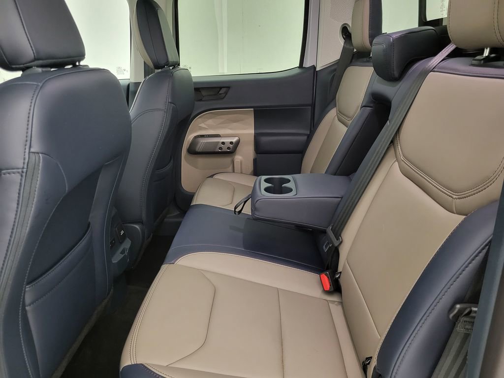 Used 2025 Ford Maverick Lariat w/ 4K Tow Package image 46