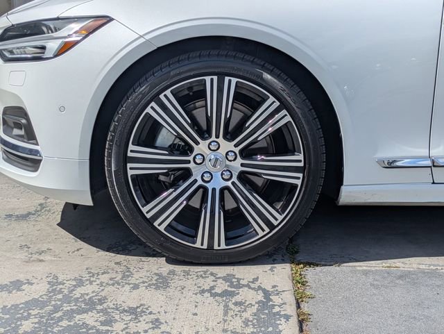 Certified 2023 Volvo S90 B6 Ultimate w/ Protection Package Premier image 10