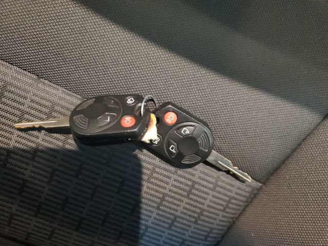 Used 2010 Ford Fusion SE FWD image 29