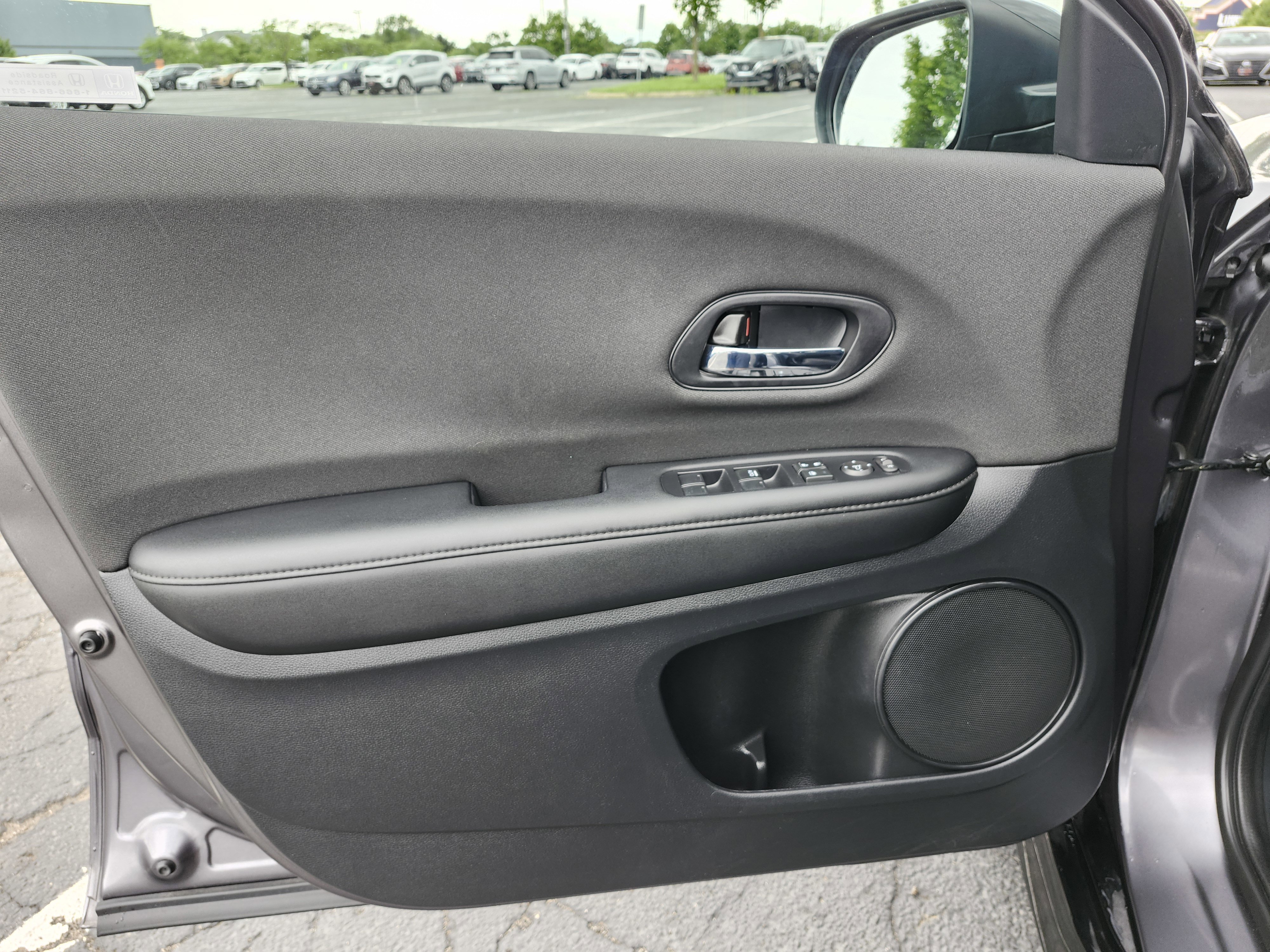 Used 2021 Honda HR-V Sport image 23