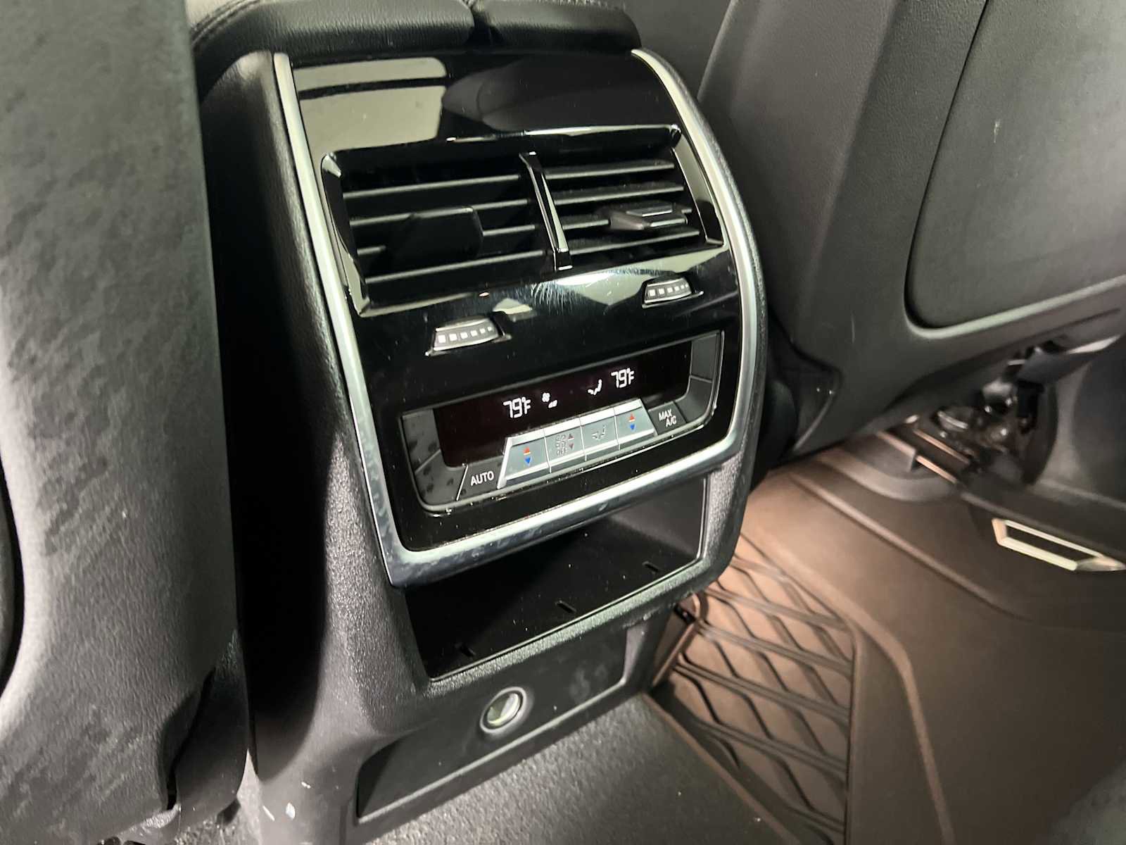 Used 2021 BMW X5 sDrive40i w/ Convenience Package image 35