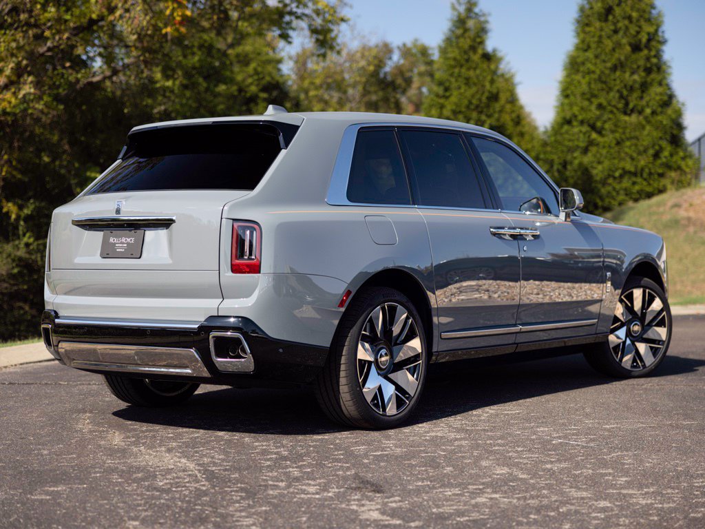 New 2027 Rolls-Royce Cullinan AWD/4WD image 9