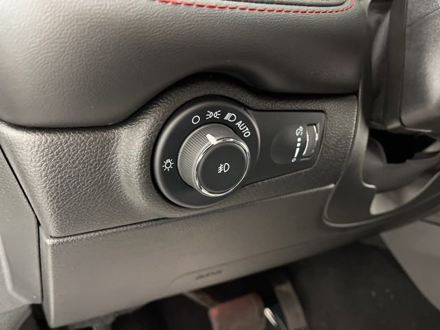 Used 2023 Dodge Durango GT image 31