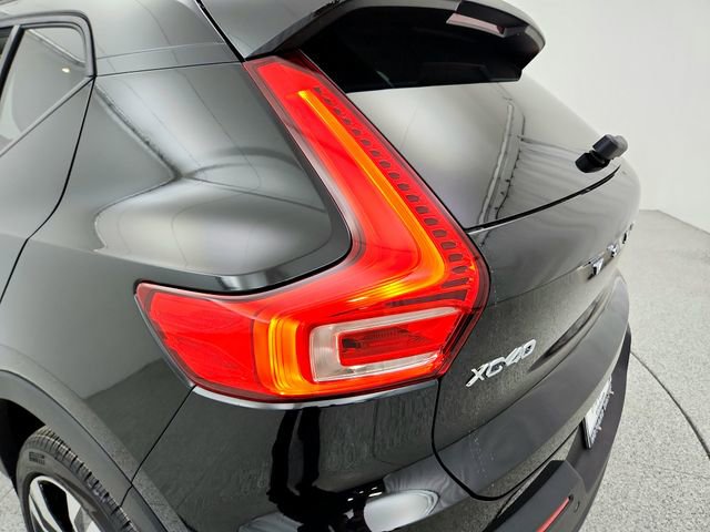 New 2026 Volvo XC40 B5 Plus w/ Climate Package image 27