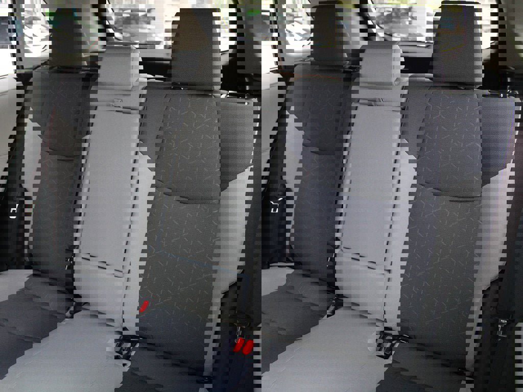 Used 2025 Toyota RAV4 XLE image 16