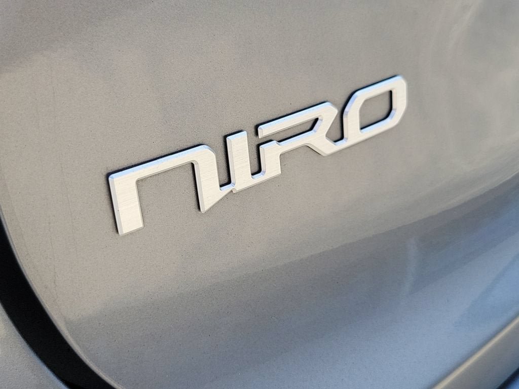 Used 2024 Kia Niro EX FWD image 7
