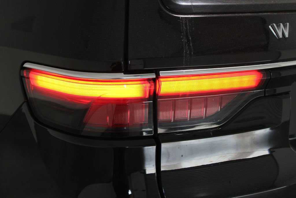 Used 2024 Jeep Wagoneer Series II image 51