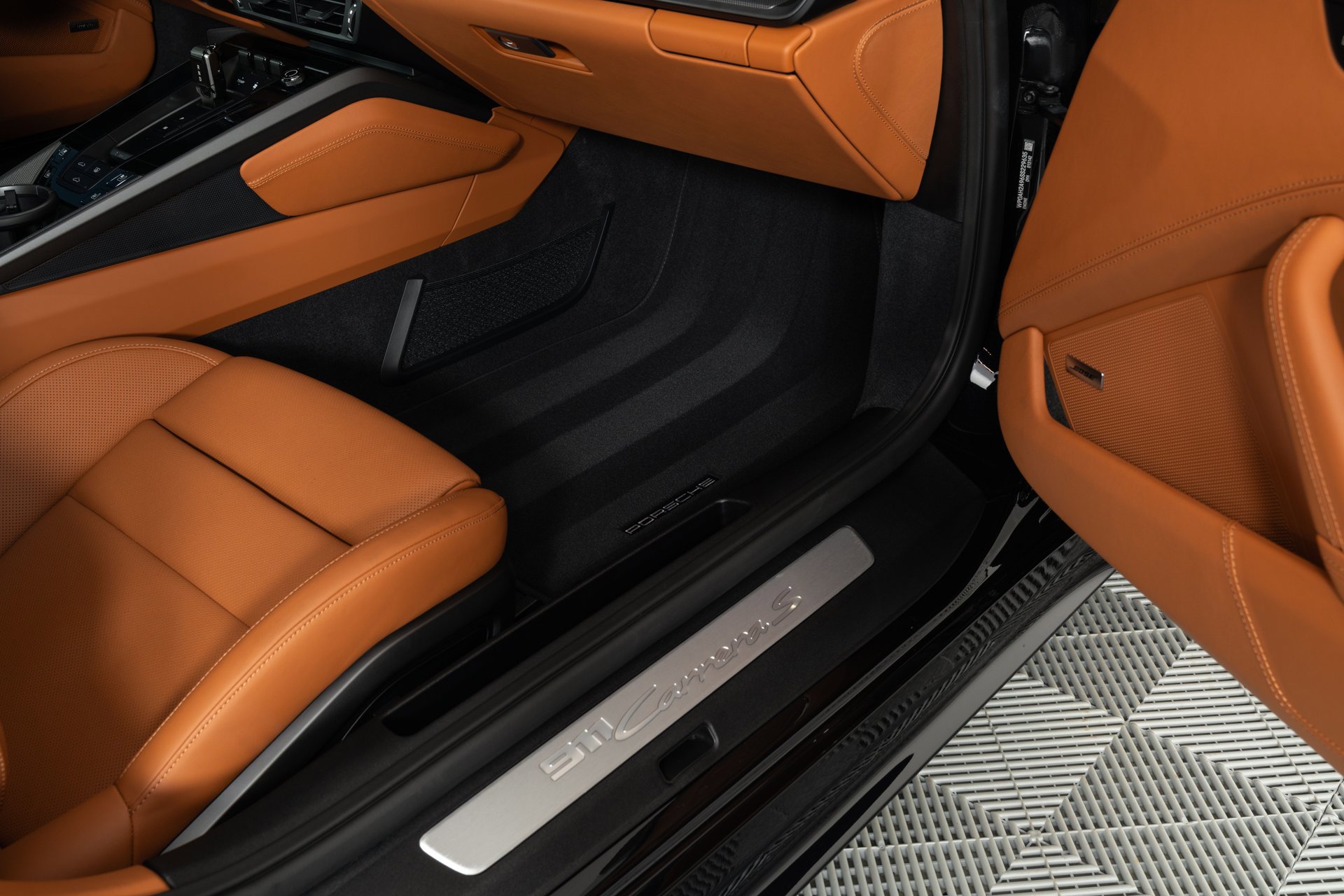 Used 2025 Porsche 911 Carrera S image 18