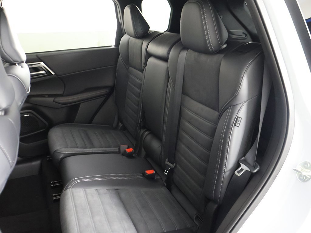 New 2025 Mitsubishi Outlander Trail Edition image 34