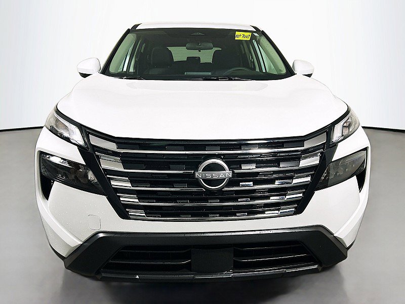 New 2026 Nissan Rogue SV image 2