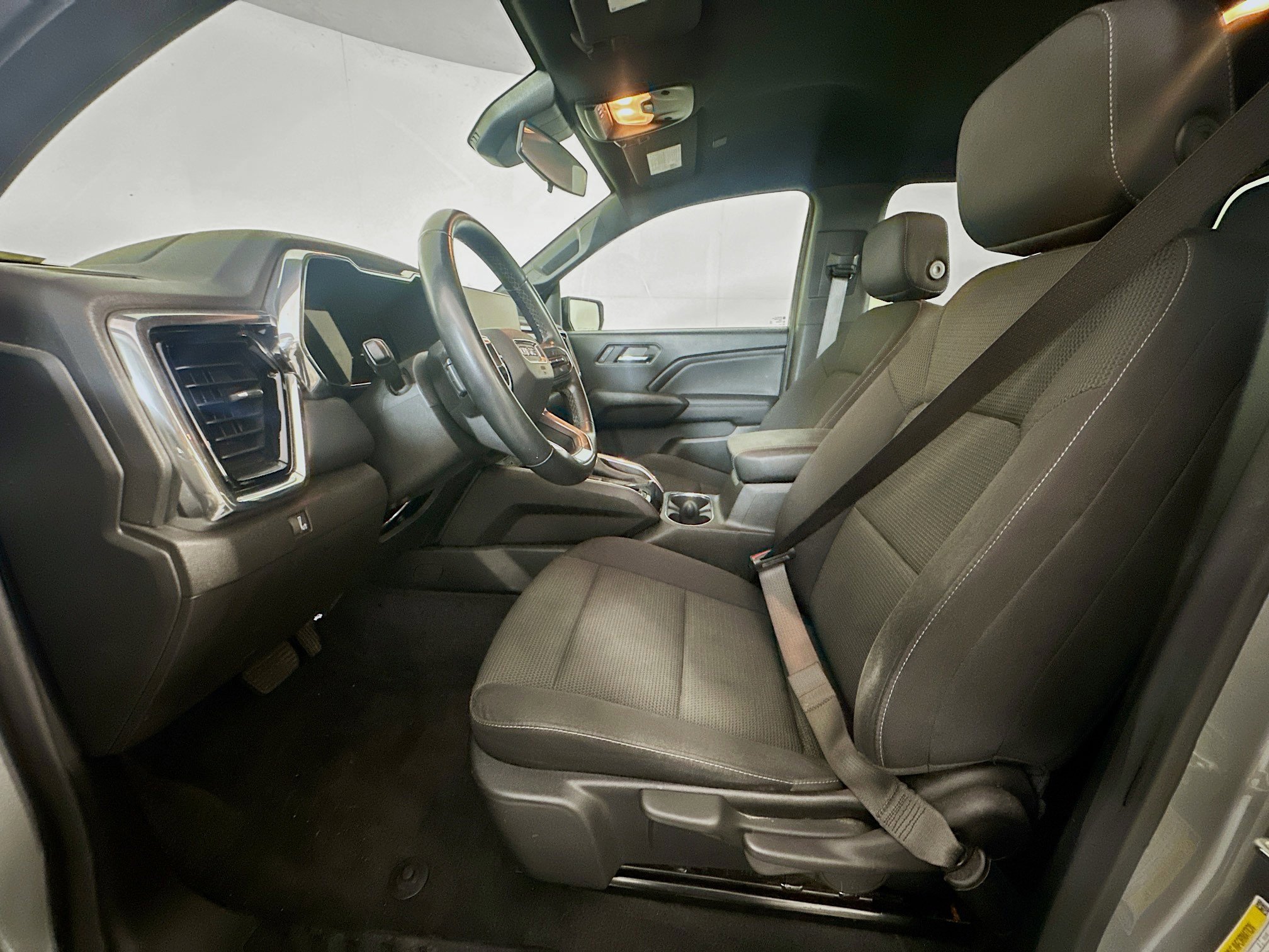 Used 2024 GMC Canyon Elevation RWD image 13
