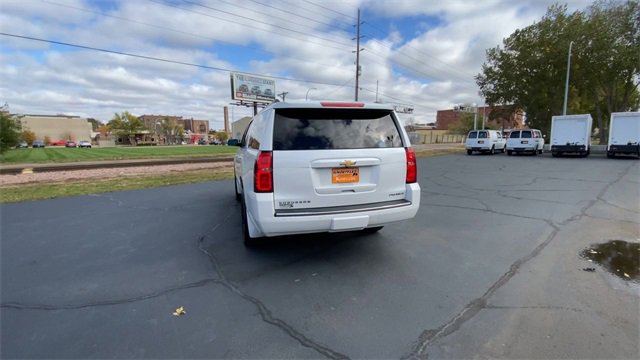 Used 2019 Chevrolet Suburban Premier image 7