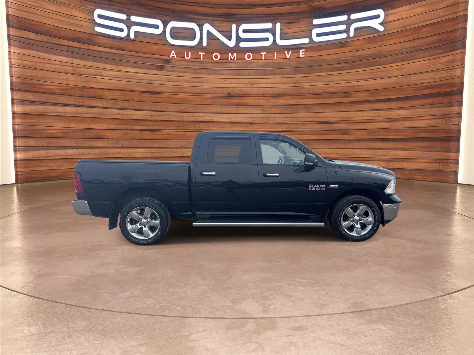 Used 2016 RAM 1500 Big Horn image 5