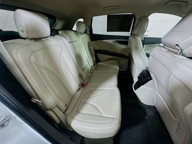 Used 2020 Lincoln Nautilus Premier w/ Equipment Group 101A AWD/4WD image 32