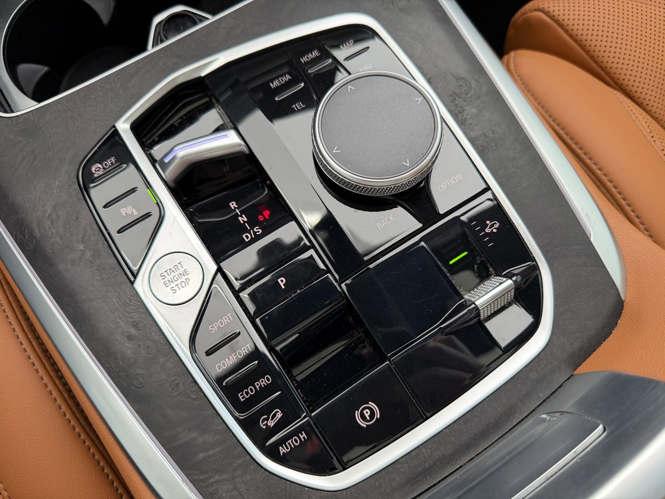 Certified 2023 BMW X7 xDrive40i w/ M Sport Package image 19