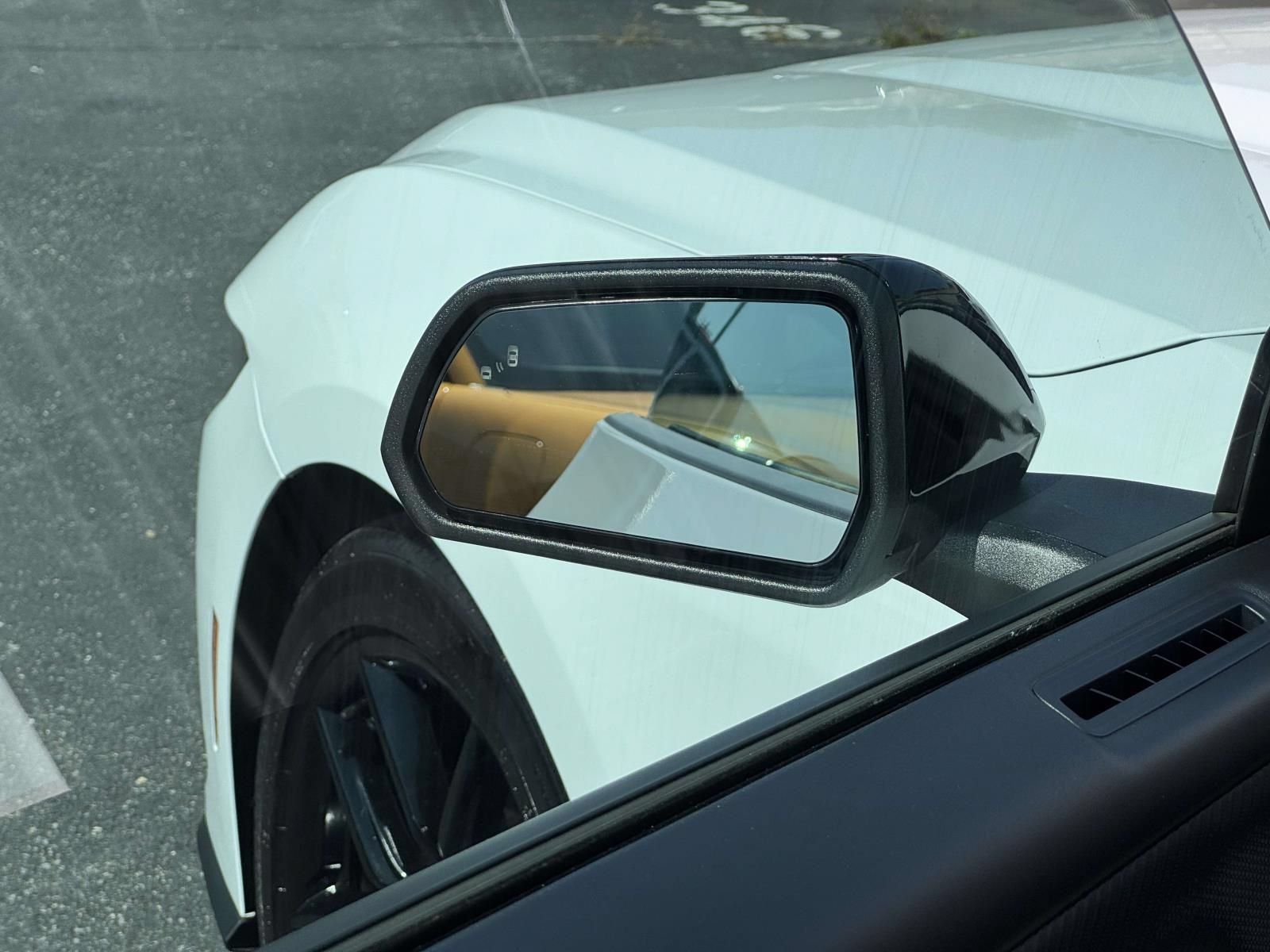 Used 2025 Ford Mustang Coupe RWD image 20