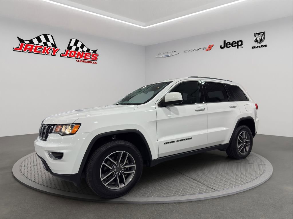 Used 2019 Jeep Grand Cherokee Laredo w/ Laredo X Package image 1