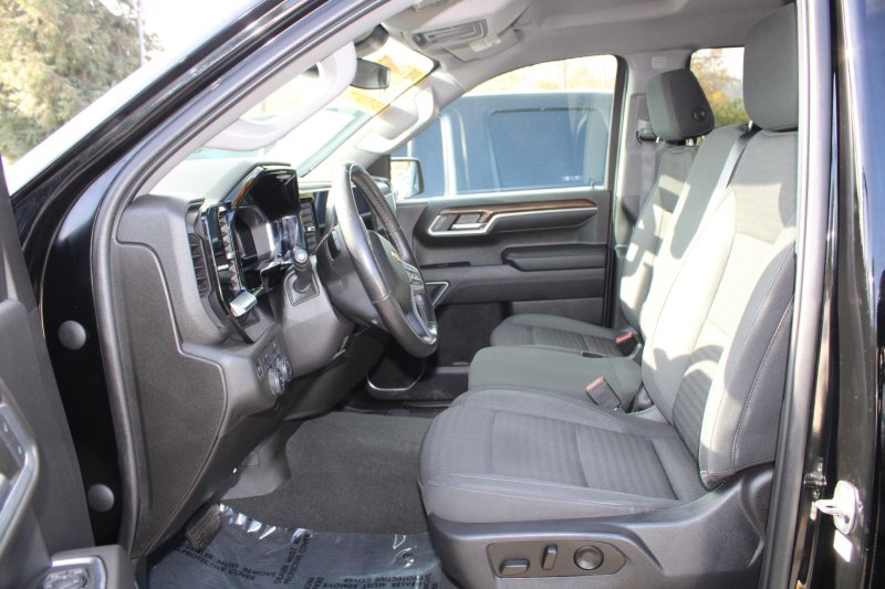 Used 2022 Chevrolet Silverado 1500 LT image 10