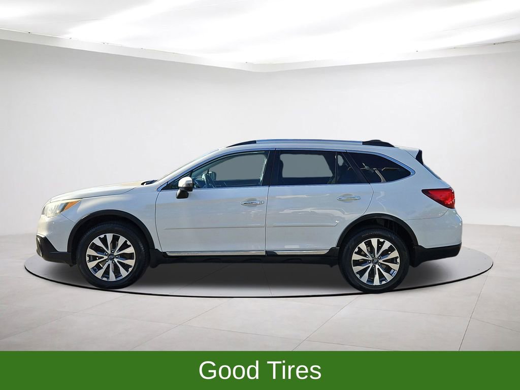 Used 2017 Subaru Outback 3.6R Touring image 4