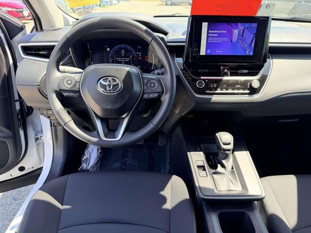 Used 2026 Toyota Corolla Cross LE FWD image 17