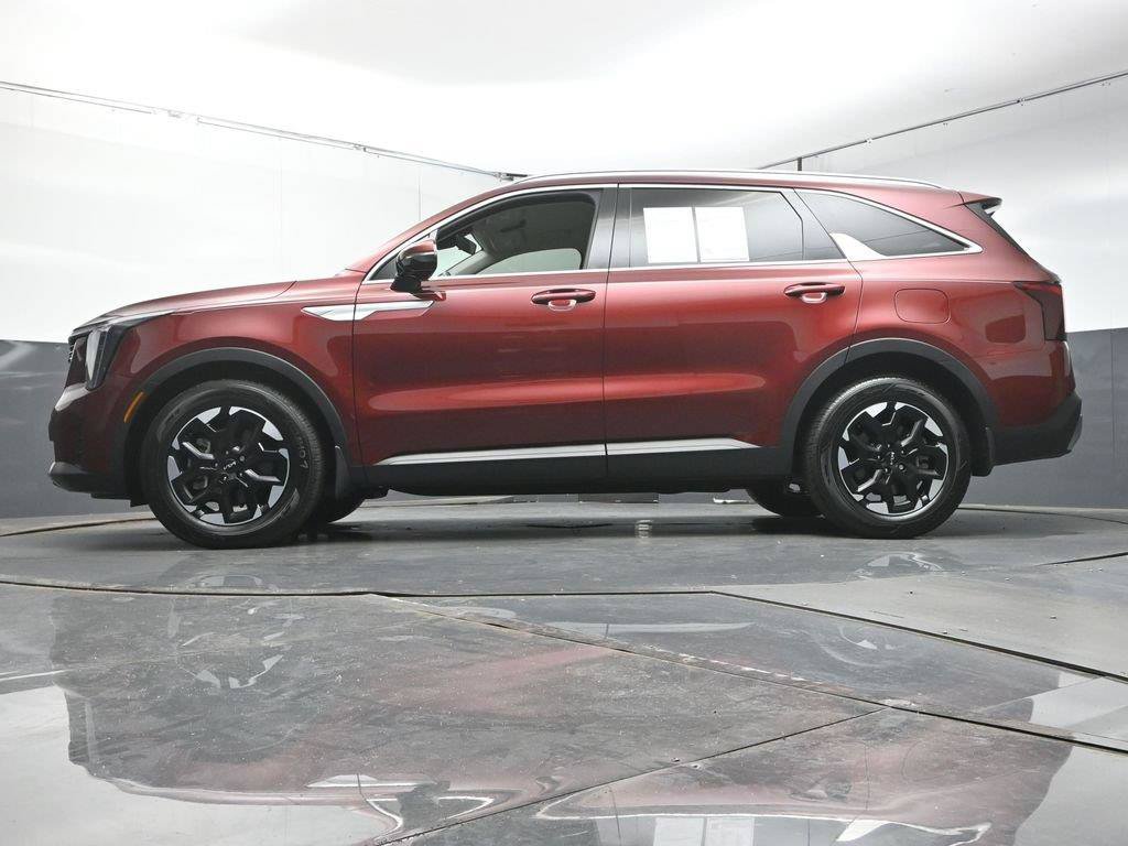 Used 2025 Kia Sorento S FWD image 40