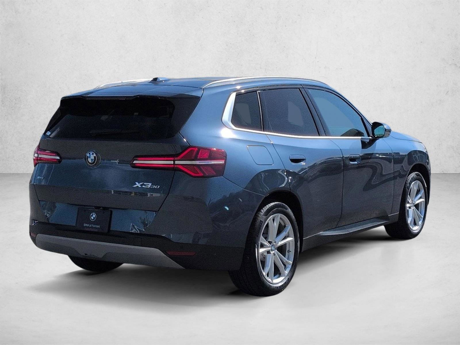 Used 2025 BMW X3 xDrive30 w/ Premium Package AWD/4WD image 5