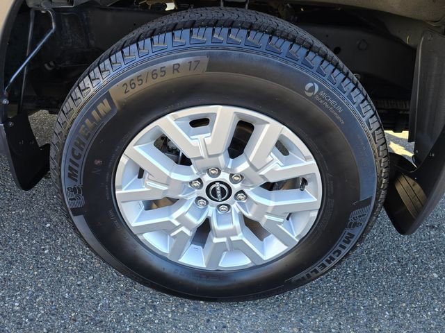 Used 2023 Nissan Frontier SV w/ Technology Package image 13