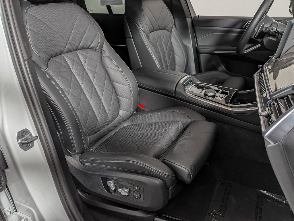 Used 2026 BMW X5 M60i image 28