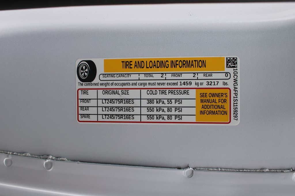 Used 2025 Chevrolet Express 2500 w/ Driver Convenience Package RWD image 25