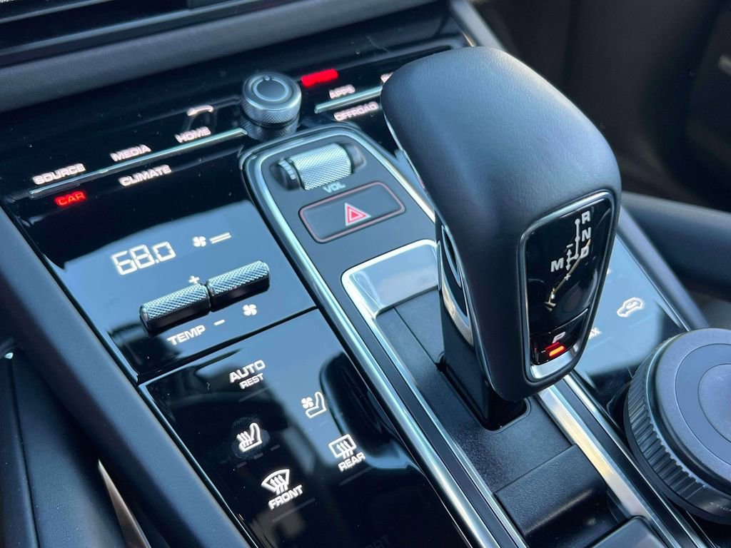 Used 2022 Porsche Cayenne Turbo GT image 27