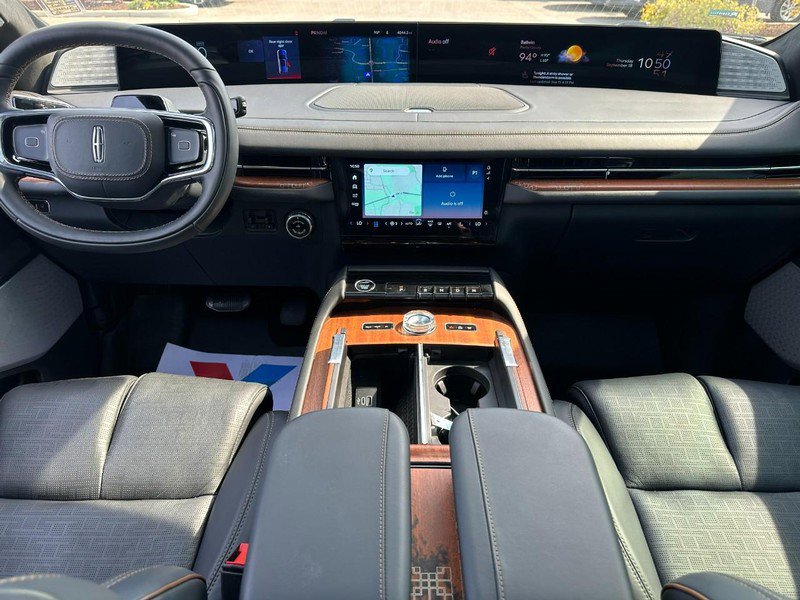 Certified 2025 Lincoln Navigator L Black Label image 15