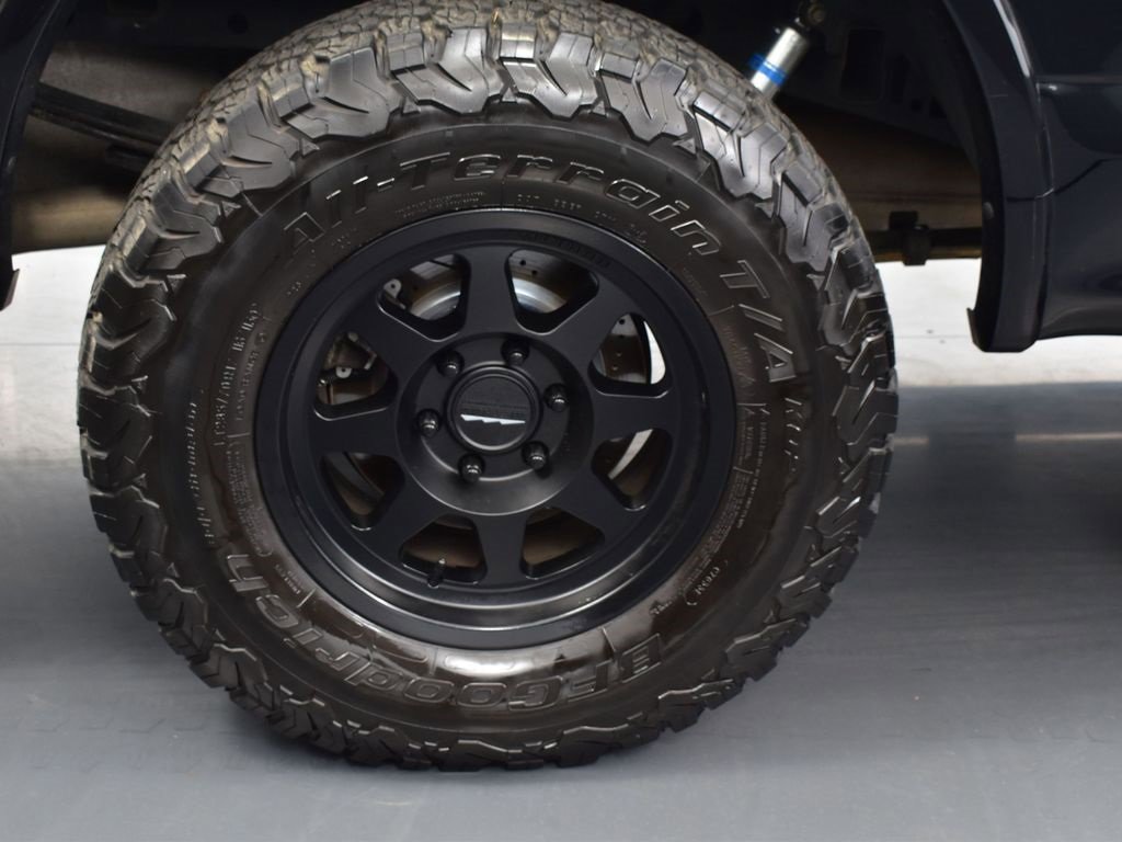 Used 2018 Ford F150 Lariat w/ Equipment Group 502A Luxury image 8