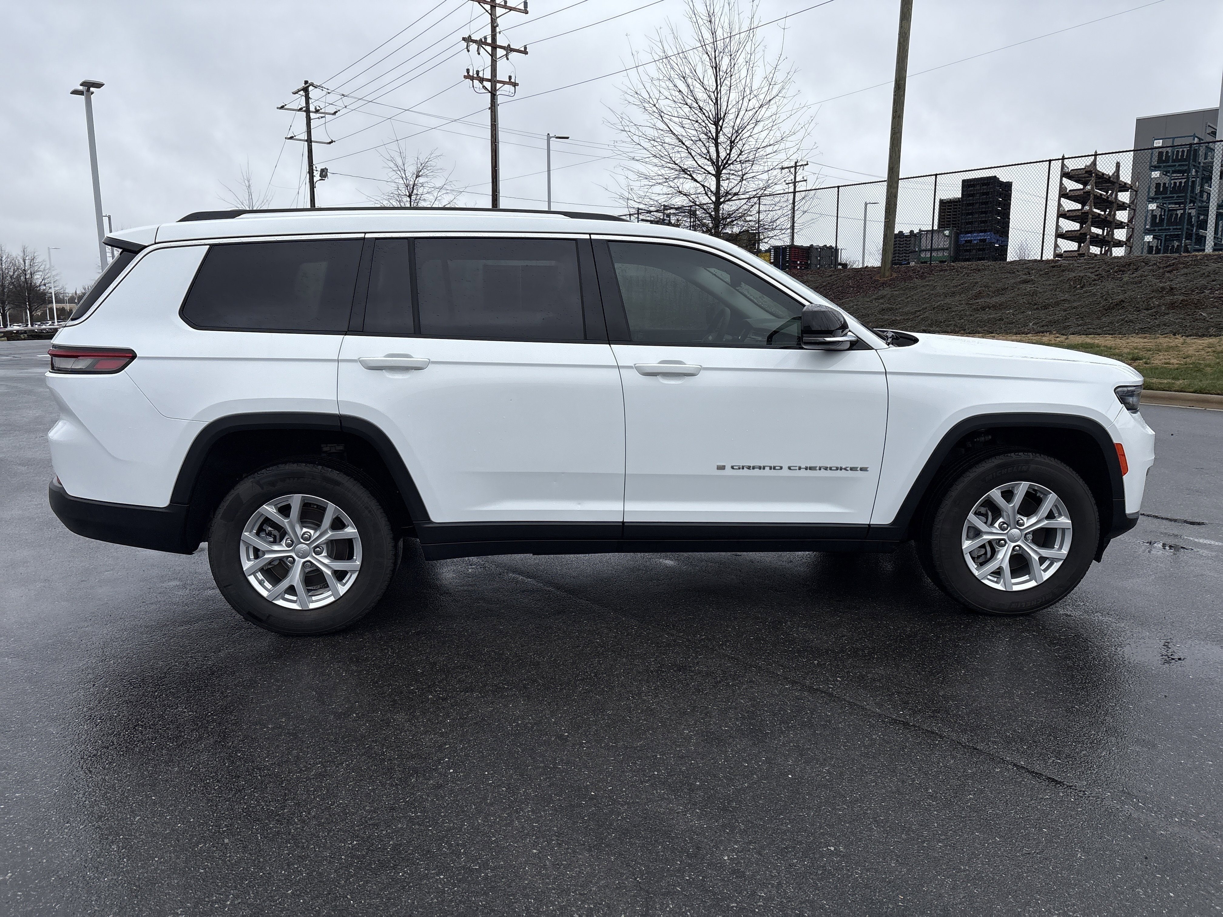 Certified 2023 Jeep Grand Cherokee L Limited image 10