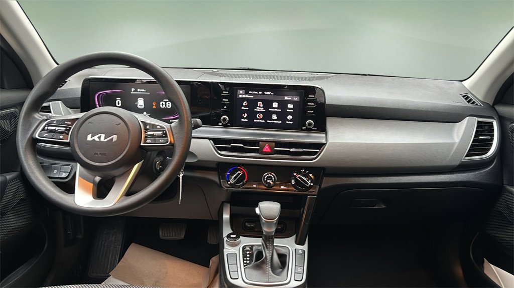 Used 2024 Kia Seltos LX image 18