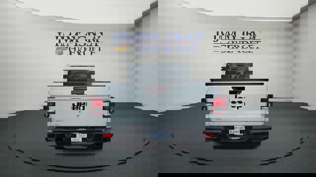 Used 2025 Jeep Gladiator Sport image 4