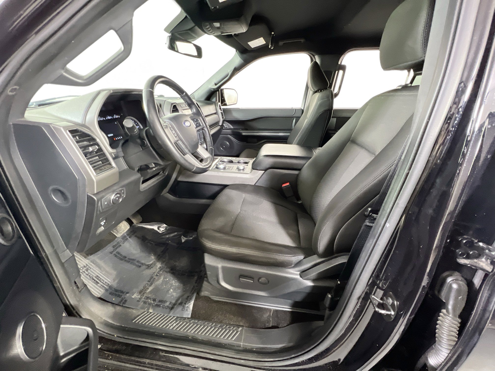 Used 2021 Ford Expedition XLT AWD/4WD image 19