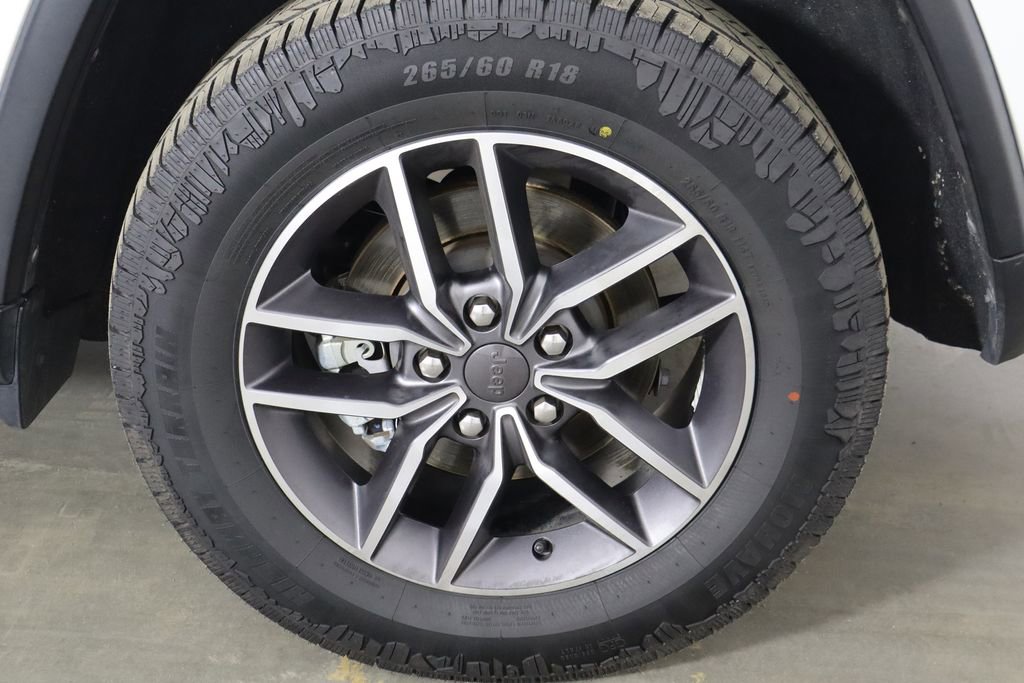 Used 2022 Jeep Grand Cherokee Limited image 40