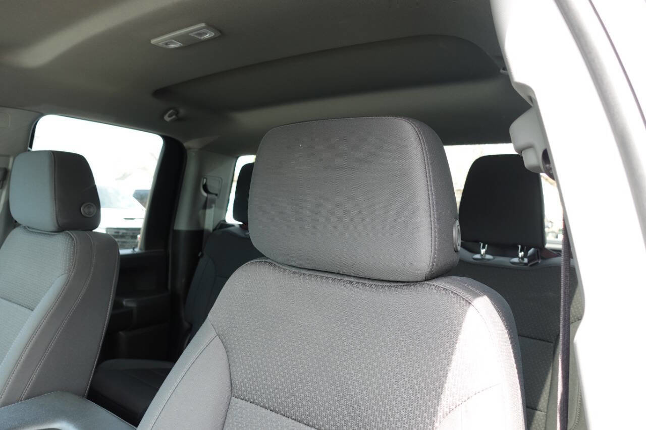 Used 2024 GMC Sierra 2500 Pro AWD/4WD image 15