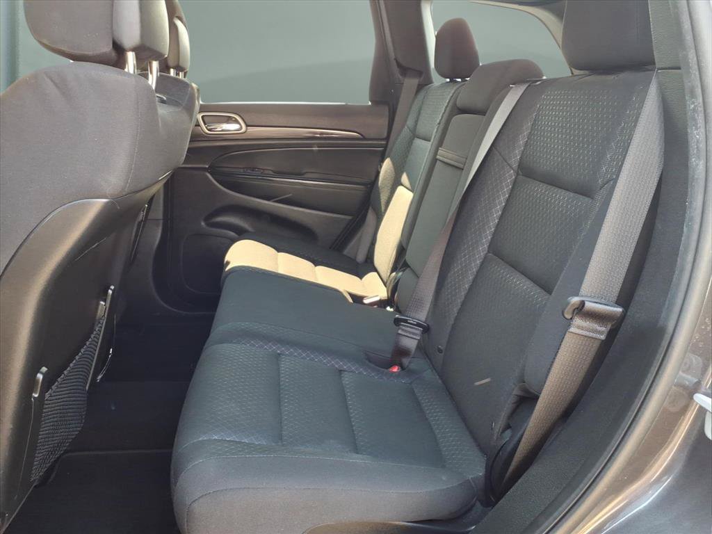 Used 2021 Jeep Grand Cherokee Laredo RWD image 19
