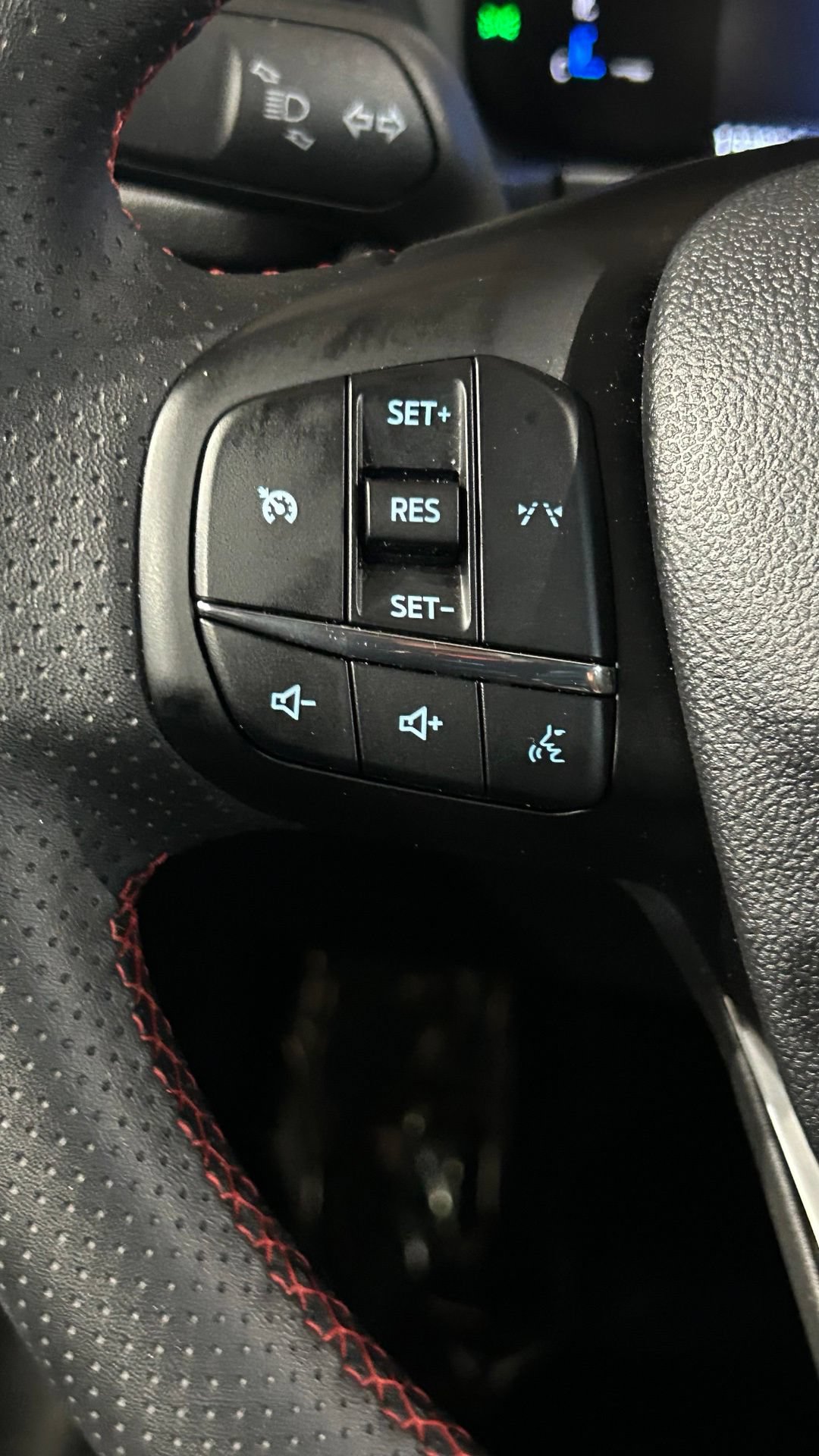 Used 2026 Ford Escape ST-Line AWD/4WD image 60